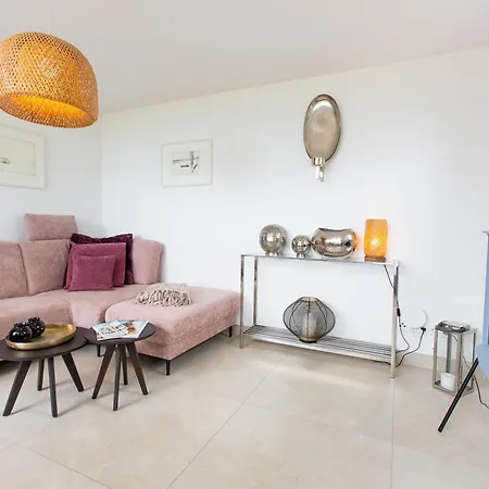 Haus Anna Atelier * Ahrenshoop